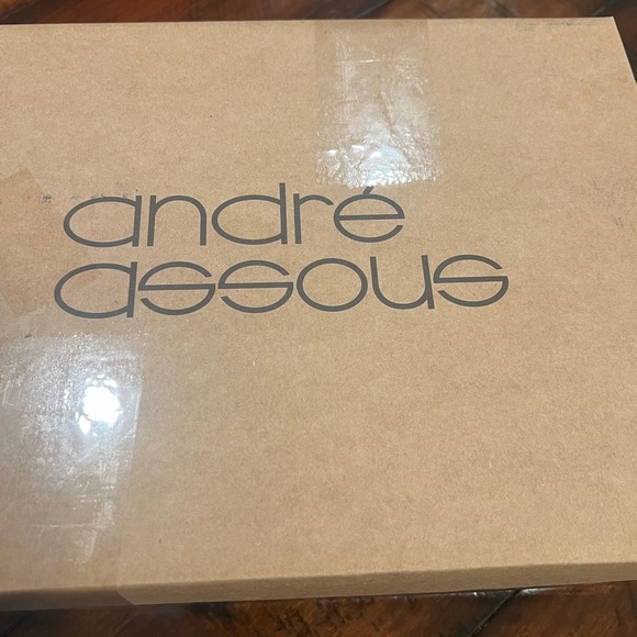 NIB / André Assous Women's Cecilia Wedge Sandal / Color: Beige/Khaki - Picture 2 of 6